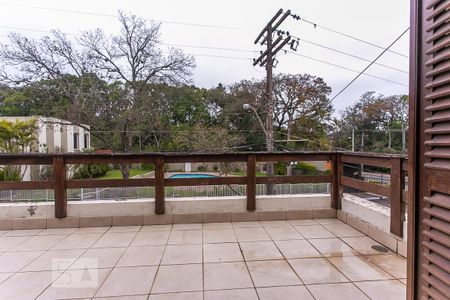 Casa de condomínio à venda com 188m², 3 quartos e 2 vagas Casa de condomínio à venda com 188m², 3 quartos e 2 vagasSacada