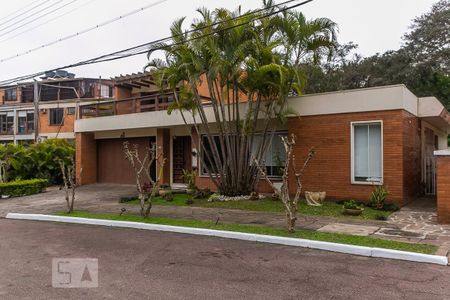 Casa de condomínio à venda com 188m², 3 quartos e 2 vagas Casa de condomínio à venda com 188m², 3 quartos e 2 vagasFachada Casa