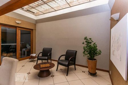 Casa de condomínio à venda com 188m², 3 quartos e 2 vagas Casa de condomínio à venda com 188m², 3 quartos e 2 vagasJardim de inverno