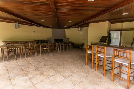 Casa de condomínio à venda com 188m², 3 quartos e 2 vagas Casa de condomínio à venda com 188m², 3 quartos e 2 vagasÁrea comum - Salão de festas