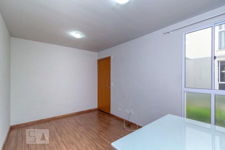 Sala de apartamento para alugar com 2 quartos, 48m² em Abranches, Curitiba