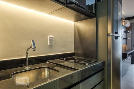 Cozinha de kitnet/studio para alugar com 1 quarto, 25m² em Perdizes, São Paulo
