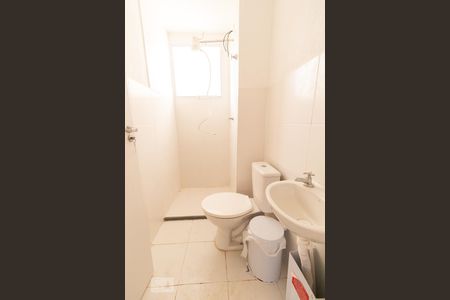 Banheiro de apartamento à venda com 2 quartos, 50m² em Rio Branco, Canoas