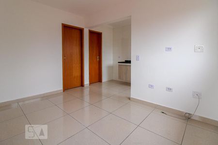 Sala de kitnet/studio para alugar com 1 quarto, 36m² em Parque Vitoria, São Paulo