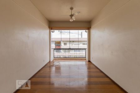 Sala de apartamento à venda com 2 quartos, 69m² em Ideal, Novo Hamburgo