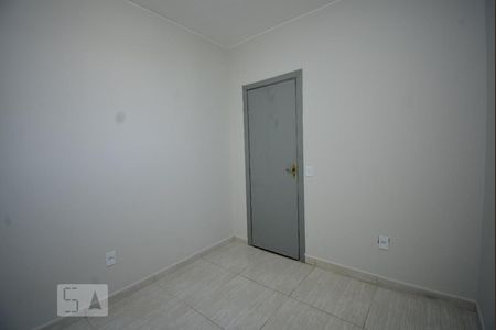 Quarto 1 de apartamento para alugar com 2 quartos, 50m² em Samambaia Sul (samambaia), Brasília