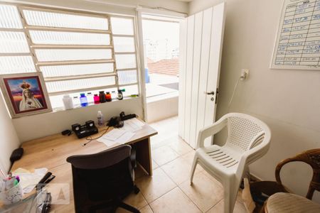 Casa à venda com 240m², 3 quartos e 2 vagas Casa à venda com 240m², 3 quartos e 2 vagasEdícula Suíte