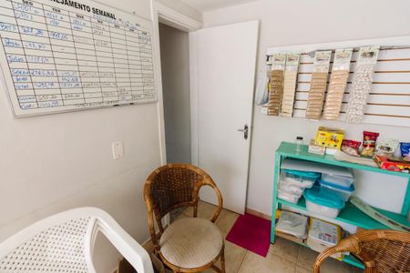 Casa à venda com 240m², 3 quartos e 2 vagas Casa à venda com 240m², 3 quartos e 2 vagasEdícula Suíte