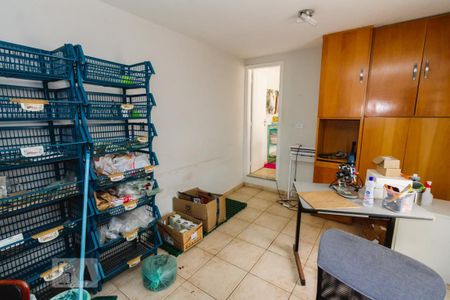 Casa à venda com 240m², 3 quartos e 2 vagas Casa à venda com 240m², 3 quartos e 2 vagasEdícula Sala