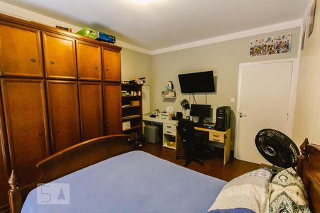 Casa à venda com 240m², 3 quartos e 2 vagas Casa à venda com 240m², 3 quartos e 2 vagasSuíte 3