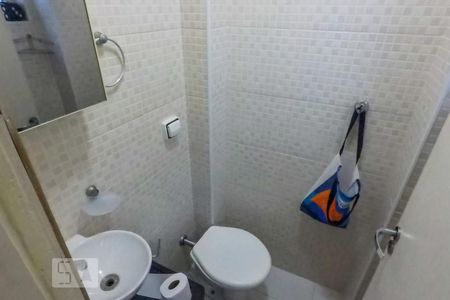 Banheiro de Serviço de apartamento à venda com 2 quartos, 65m² em Vila Moinho Velho, São Paulo