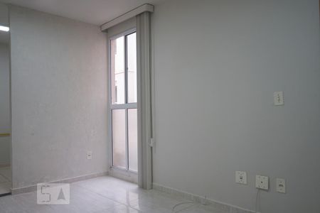 Sala de apartamento para alugar com 1 quarto, 35m² em Colônia Rio Grande, São José dos Pinhais