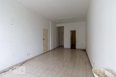 Sala de kitnet/studio para alugar com 1 quarto, 34m² em Centro, Rio de Janeiro