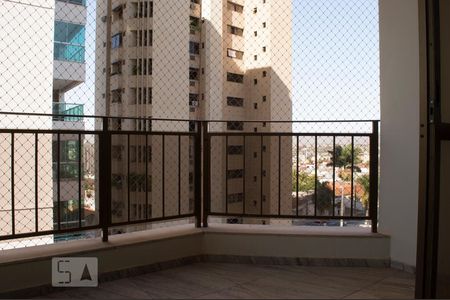 Varanda de apartamento para alugar com 4 quartos, 190m² em Centro, Uberlândia