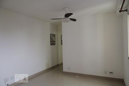 Sala de apartamento à venda com 2 quartos, 46m² em Anil, Rio de Janeiro
