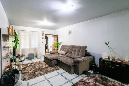 Sala de TV de casa à venda com 3 quartos, 40m² em Paraíso, Santo André