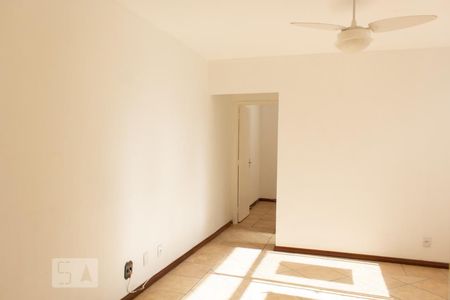 Sala de apartamento à venda com 1 quarto, 49m² em Cristal, Porto Alegre