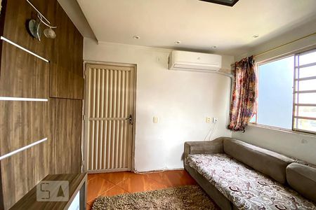 Sala de apartamento à venda com 2 quartos, 38m² em Canudos, Novo Hamburgo