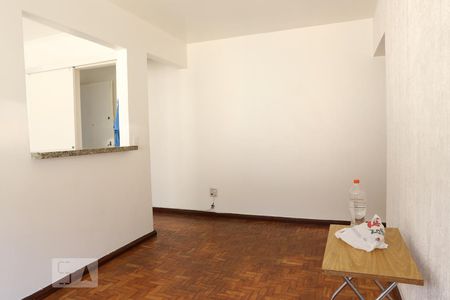 Sala de apartamento à venda com 3 quartos, 80m² em Cristal, Porto Alegre