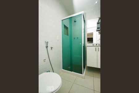 Banheiro de kitnet/studio à venda com 1 quarto, 38m² em Botafogo, Rio de Janeiro