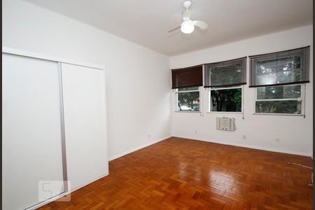 Sala/Quarto de kitnet/studio para alugar com 1 quarto, 40m² em Botafogo, Rio de Janeiro