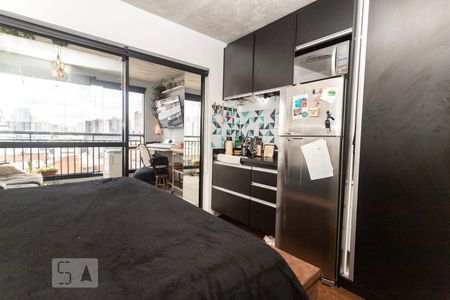 Cozinha de kitnet/studio para alugar com 1 quarto, 30m² em Bom Retiro, São Paulo