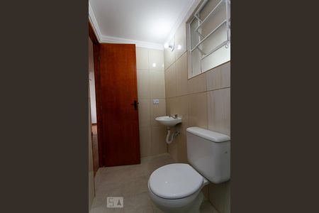 Banheiro de apartamento à venda com 2 quartos, 75m² em Parque Pinheiros, Taboão da Serra