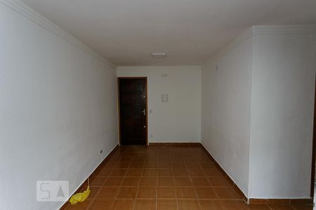 Sala de apartamento à venda com 2 quartos, 75m² em Parque Pinheiros, Taboão da Serra