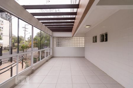 Apartamento à venda com 260m², 3 quartos e 2 vagas Apartamento à venda com 260m², 3 quartos e 2 vagasÁrea comum - Academia