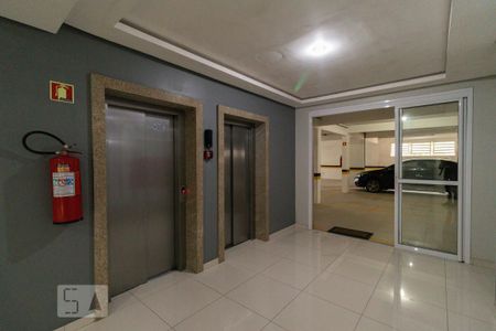 Apartamento à venda com 260m², 3 quartos e 2 vagas Apartamento à venda com 260m², 3 quartos e 2 vagasElevadores