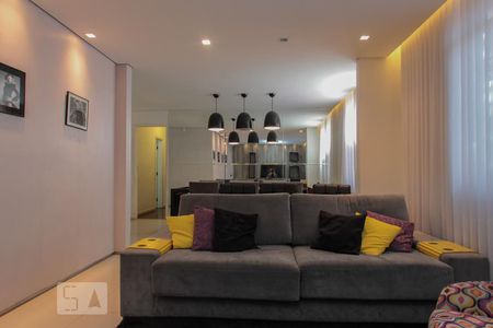 Sala de apartamento à venda com 3 quartos, 135m² em Santo Antônio, Belo Horizonte