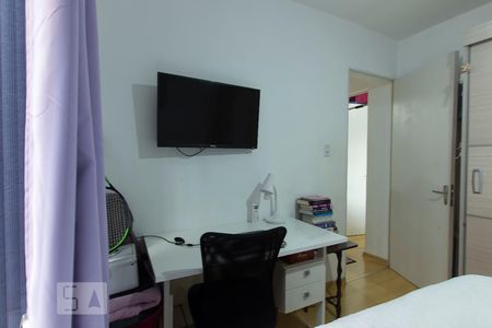 Quarto 2 de apartamento para alugar com 2 quartos, 53m² em Camaquã, Porto Alegre