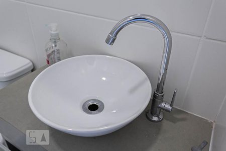 Lavabo de apartamento para alugar com 2 quartos, 65m² em Cruzeiro, Belo Horizonte