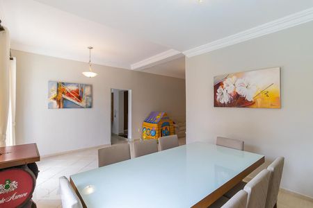 Sala de jantar de casa de condomínio à venda com 4 quartos, 300m² em Loteamento Caminhos de São Conrado (sousas), Campinas