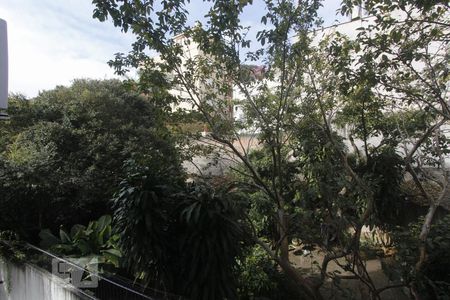 VISTA SALA de apartamento à venda com 2 quartos, 72m² em Higienópolis, Porto Alegre