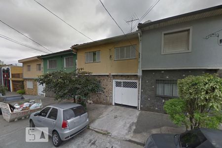 Casa à venda com 242m², 3 quartos e 5 vagas Casa à venda com 242m², 3 quartos e 5 vagasFachada