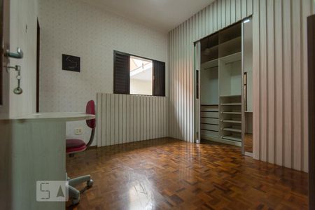 Casa à venda com 242m², 3 quartos e 5 vagas Casa à venda com 242m², 3 quartos e 5 vagassuíte 2