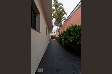 Casa à venda com 242m², 3 quartos e 5 vagas Casa à venda com 242m², 3 quartos e 5 vagasÁrea comum