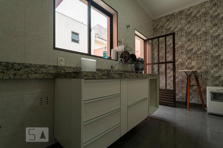 Casa à venda com 242m², 3 quartos e 5 vagas Casa à venda com 242m², 3 quartos e 5 vagasCozinha
