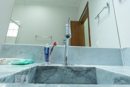 Casa à venda com 242m², 3 quartos e 5 vagas Casa à venda com 242m², 3 quartos e 5 vagassuíte 1