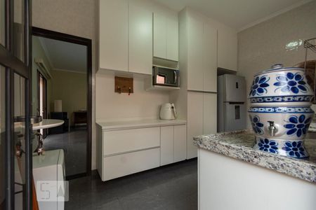 Casa à venda com 242m², 3 quartos e 5 vagas Casa à venda com 242m², 3 quartos e 5 vagasCozinha