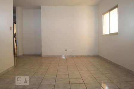 Sala de apartamento para alugar com 3 quartos, 90m² em Santa Mônica, Uberlândia