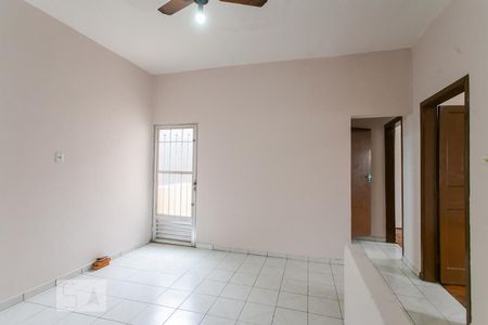 Sala de casa para alugar com 3 quartos, 100m² em Vila Moinho Velho, São Paulo