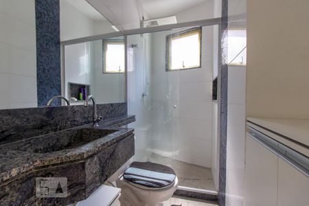 Banheiro  de apartamento para alugar com 1 quarto, 30m² em Flamengo, Rio de Janeiro