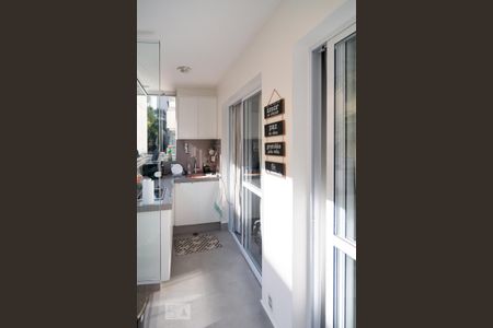 Varanda / Cozinha de apartamento à venda com 1 quarto, 31m² em Jardim Novo Santo Amaro, São Paulo