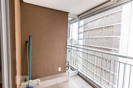 Varanda de kitnet/studio à venda com 1 quarto, 32m² em Bela Vista, São Paulo