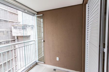 Varanda de kitnet/studio à venda com 1 quarto, 32m² em Bela Vista, São Paulo