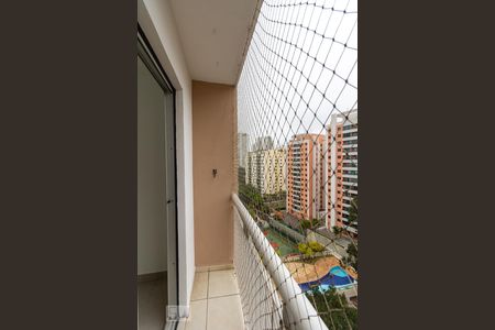Sacada de apartamento para alugar com 3 quartos, 60m² em Jardim das Vertentes, São Paulo