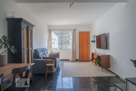 Sala de casa de condomínio para alugar com 2 quartos, 100m² em Vila Carbone, São Paulo