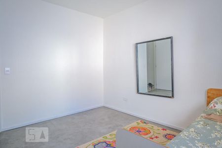 Quarto 1 de casa de condomínio para alugar com 2 quartos, 100m² em Vila Carbone, São Paulo